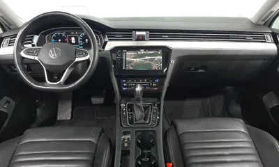 Volkswagen Passat 2022, 67460 км, за 17395.3 USD - фото 7