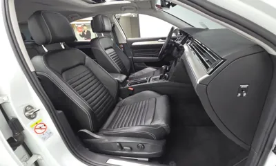 Volkswagen Passat 2022, 67460 км, за 17395.3 USD - фото 11