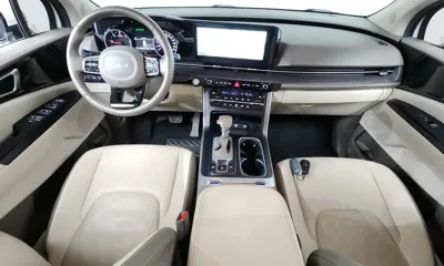 Kia Canival 2023, 60764 км, за 16224.38 USD - фото 7