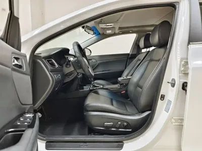 Hyundai Mistra 2016, 148000 км, за 4237.7 USD
