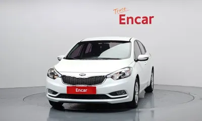 Kia K3 2015, 76409 км, за 3282.03 USD