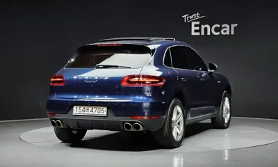 Porsche Macan 2015, 84615 км, за 18211.91 USD