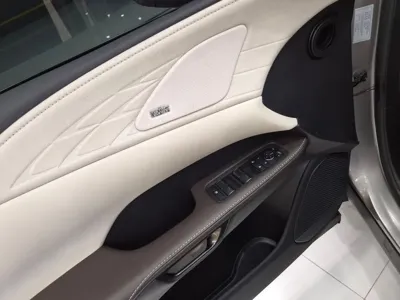 Lexus RX 2024, 6474 км, за 57509.29 USD - фото 12
