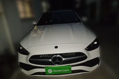 Mercedes-Benz C-Class 2024, 28400 км, за 29782 USD