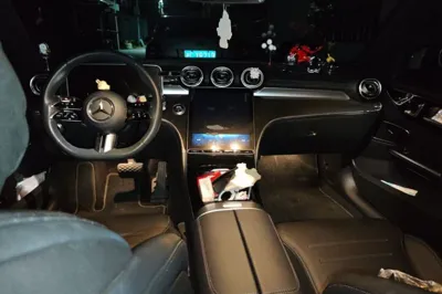 Mercedes-Benz C-Class 2024, 28400 км, за 29782 USD - фото 9