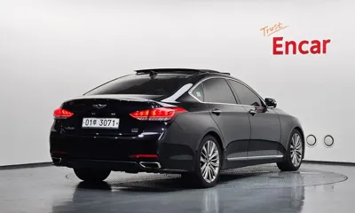 Hyundai Genesis 2014, 142180 км, за 7944.26 USD