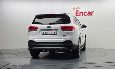 Kia Sorento 2017, 126321 км, за 9778.66 USD