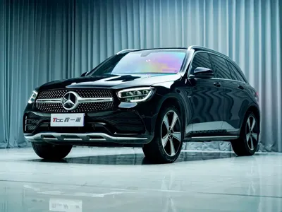 Mercedes-Benz GLC 2023, 30000 км, за 33711.97 USD