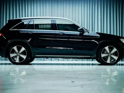 Mercedes-Benz GLC 2023, 30000 км, за 33571.03 USD - фото 10