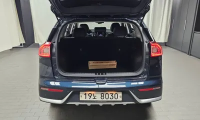 Kia Niro 2018, 185117 км, за 6188.93 USD - фото 20