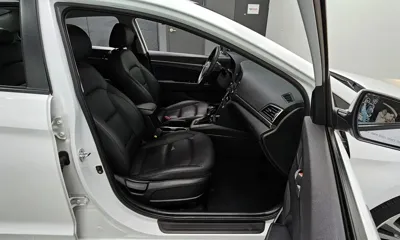 Hyundai Avante 2018, 82153 км, за 5953.64 USD - фото 13