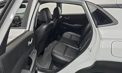 Hyundai Kona 2018, 88729 км, за 9124.33 USD - фото 12