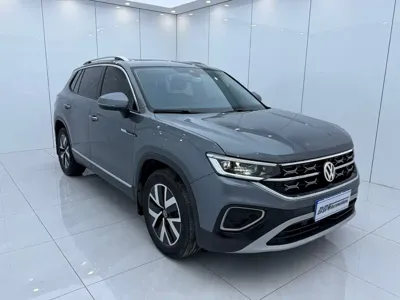Volkswagen Tayron 2023, 32000 км, за 29028.31 USD