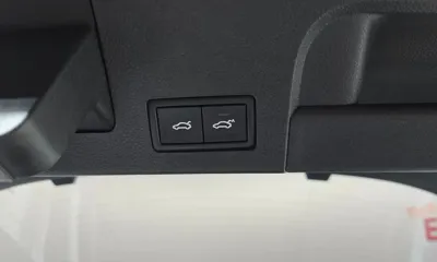 Volkswagen Arteon 2018, 101581 км, за 13128.53 USD - фото 20