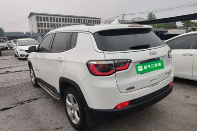 Jeep Compass 2017, 89800 км, за 6602 USD - фото 4