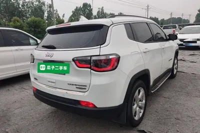 Jeep Compass 2017, 89800 км, за 6602 USD - фото 6