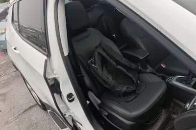 Jeep Compass 2017, 89800 км, за 6602 USD - фото 23
