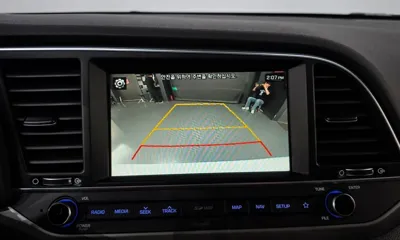 Hyundai Avante 2018, 60638 км, за 7220.69 USD - фото 14