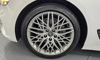 Genesis G70 2021, 56952 км, за 19450.97 USD