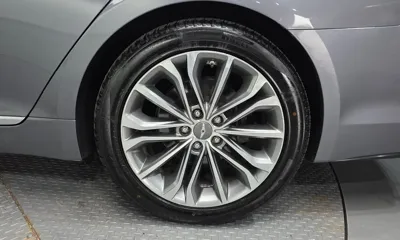 Hyundai Genesis 2014, 167062 км, за 5901.27 USD