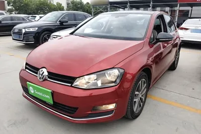 Volkswagen Golf · 2017 год
