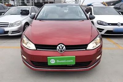 Volkswagen Golf 2017, 92400 км, за 7610 USD