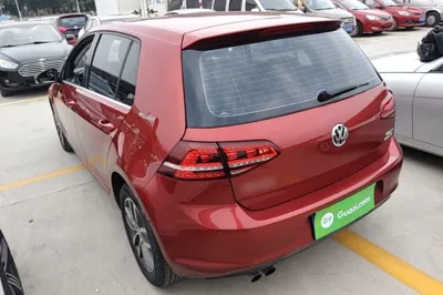 Volkswagen Golf 2017, 92400 км, за 7610 USD