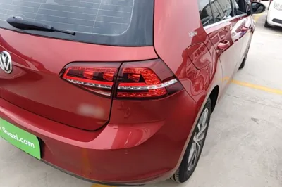 Volkswagen Golf 2017, 92400 км, за 7610 USD - фото 9