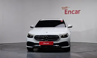 Mercedes-Benz E-Class 2021, 80932 км, за 33036.01 USD