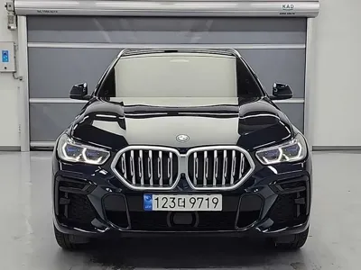 BMW X6 2022, 61670 км, за 46243.8 USD