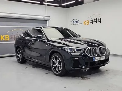 BMW X6 2022, 61670 км, за 46243.8 USD