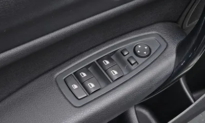 BMW 1-Series 2013, 108388 км, за 5525.58 USD - фото 20
