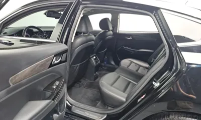 Kia K7 2020, 122664 км, за 9446.26 USD - фото 12