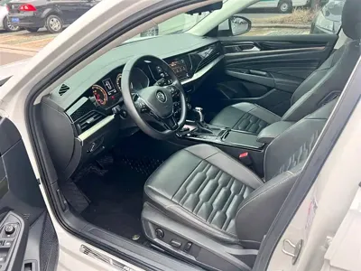 Volkswagen Passat 2019, 79000 км, за 11827.43 USD - фото 6