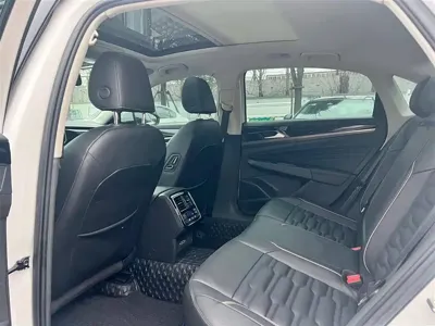 Volkswagen Passat 2019, 79000 км, за 11827.43 USD - фото 8