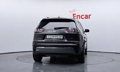 Jeep Cherokee 2020, 52427 км, за 10993.37 USD