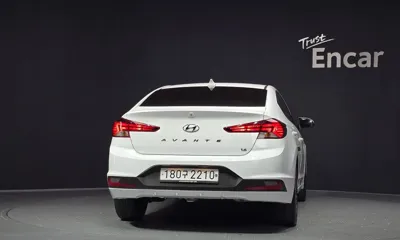 Hyundai Avante 2020, 116640 км, за 7155.87 USD