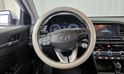 Hyundai Avante 2020, 116640 км, за 7155.87 USD - фото 12