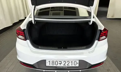 Hyundai Avante 2020, 116640 км, за 7155.87 USD - фото 20