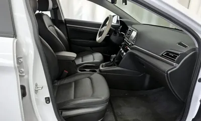 Hyundai Avante 2020, 116640 км, за 7155.87 USD - фото 26