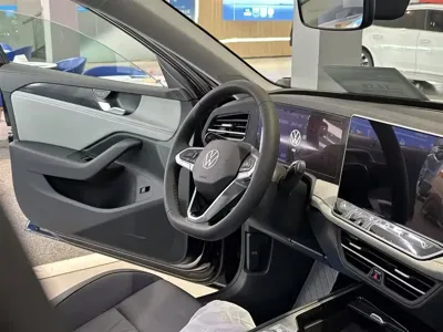 Volkswagen Magotan 2026, 100 км, за 20579.68 USD
