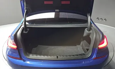 BMW 3-Series 2019, 33937 км, за 23387.63 USD - фото 20