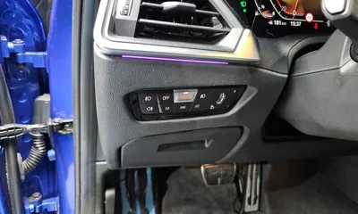 BMW 3-Series 2019, 33937 км, за 23387.63 USD - фото 30