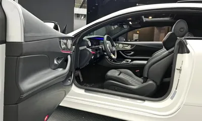 Mercedes-Benz E-Class 2019, 41190 км, за 24039.72 USD - фото 10