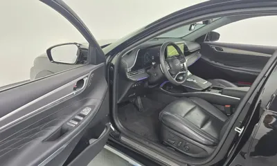 Hyundai Grandeur 2022, 51287 км, за 21150.81 USD - фото 10