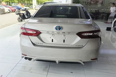 Toyota Camry 2019, 61800 км, за 15434 USD