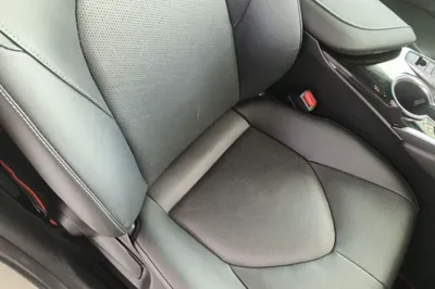 Toyota Camry 2019, 61800 км, за 15434 USD - фото 19