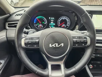 Kia K5 2023, 31545 км, за 14496.52 USD - фото 11