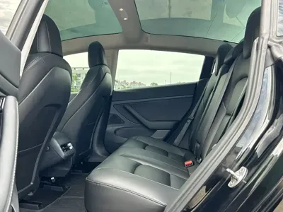 Tesla Model 3 2020, 119000 км, за 13949.11 USD - фото 6