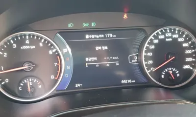 Kia Seltos 2023, 44215 км, за 13531.11 USD - фото 8